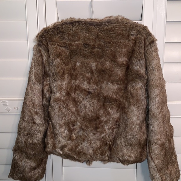 Faux fur jacket size M - Picture 7 of 7